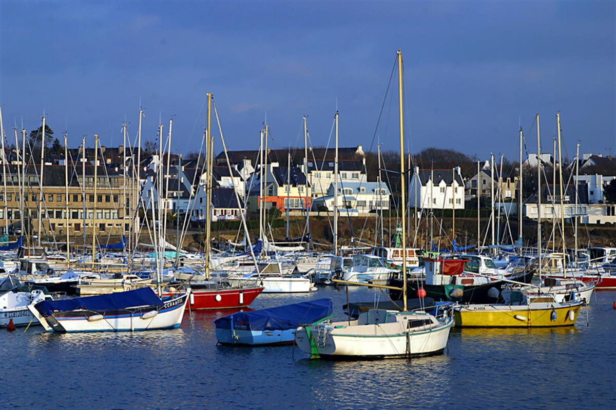 Concarneau et sa ville close - - Hôtel de la Plage à Audierne