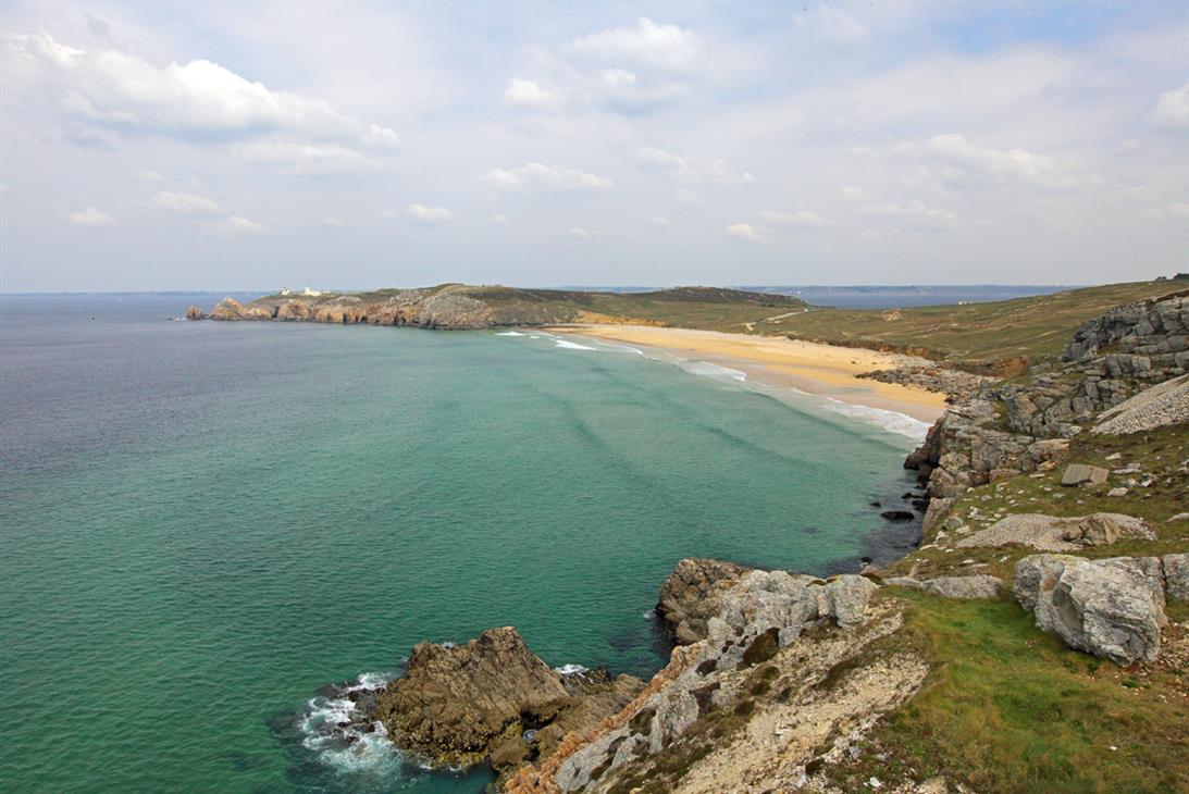 Vue sur la Pointe de Pen-Hir et du Toulinguet sur la Presqu'ile de Crozon - TORSET Pierre