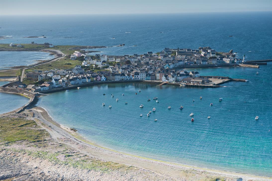 Vue aérienne de l'île de Sein - Job Nicolas