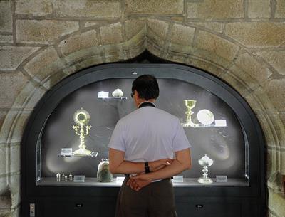 Objet du culte religieux - Torcet Pierre