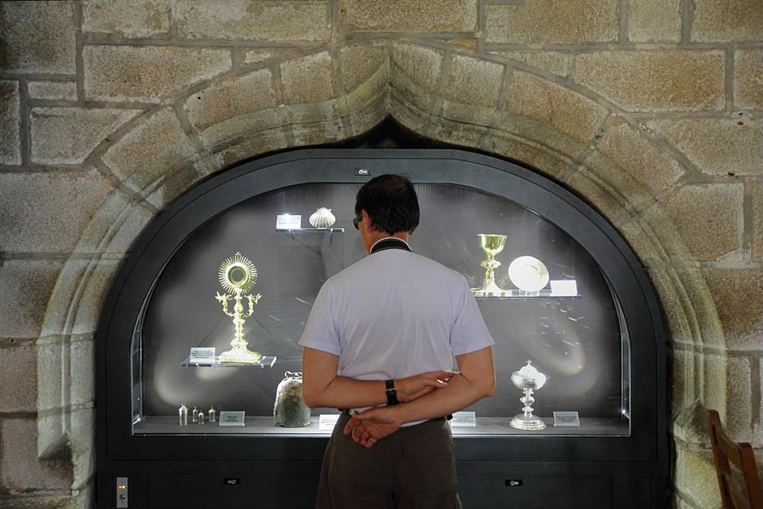 Objet du culte religieux - Torcet Pierre